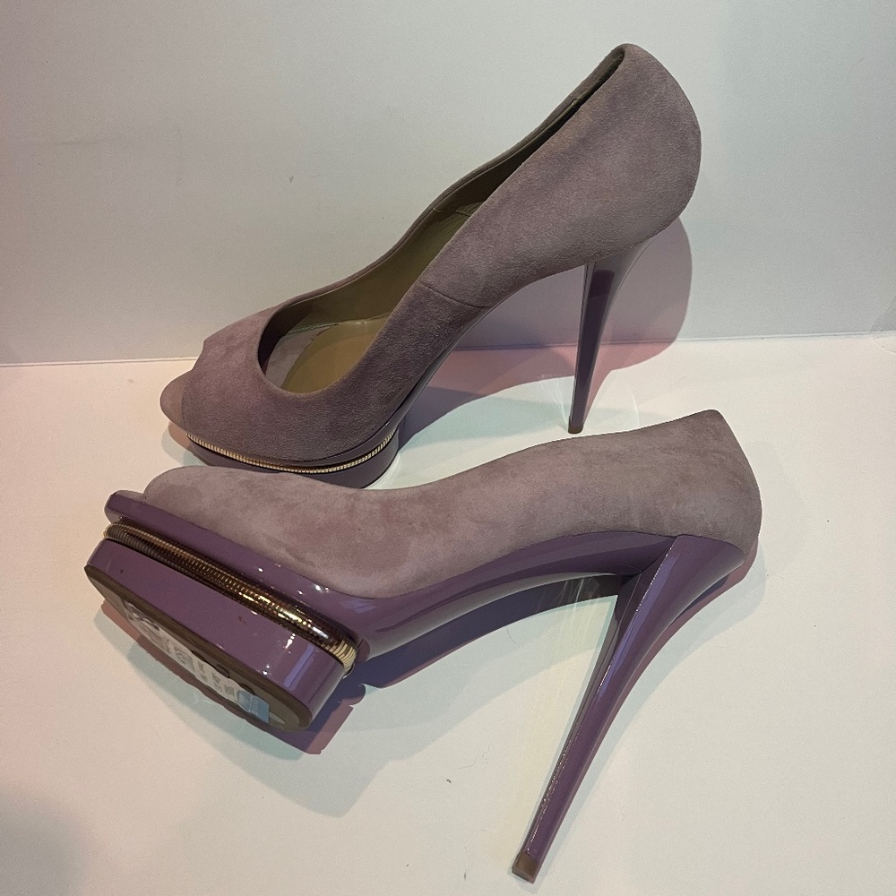Le Silla Lilac Purple Suede Platform Pump Peep Toe Gold Heels Stiletto Shoes 8.5